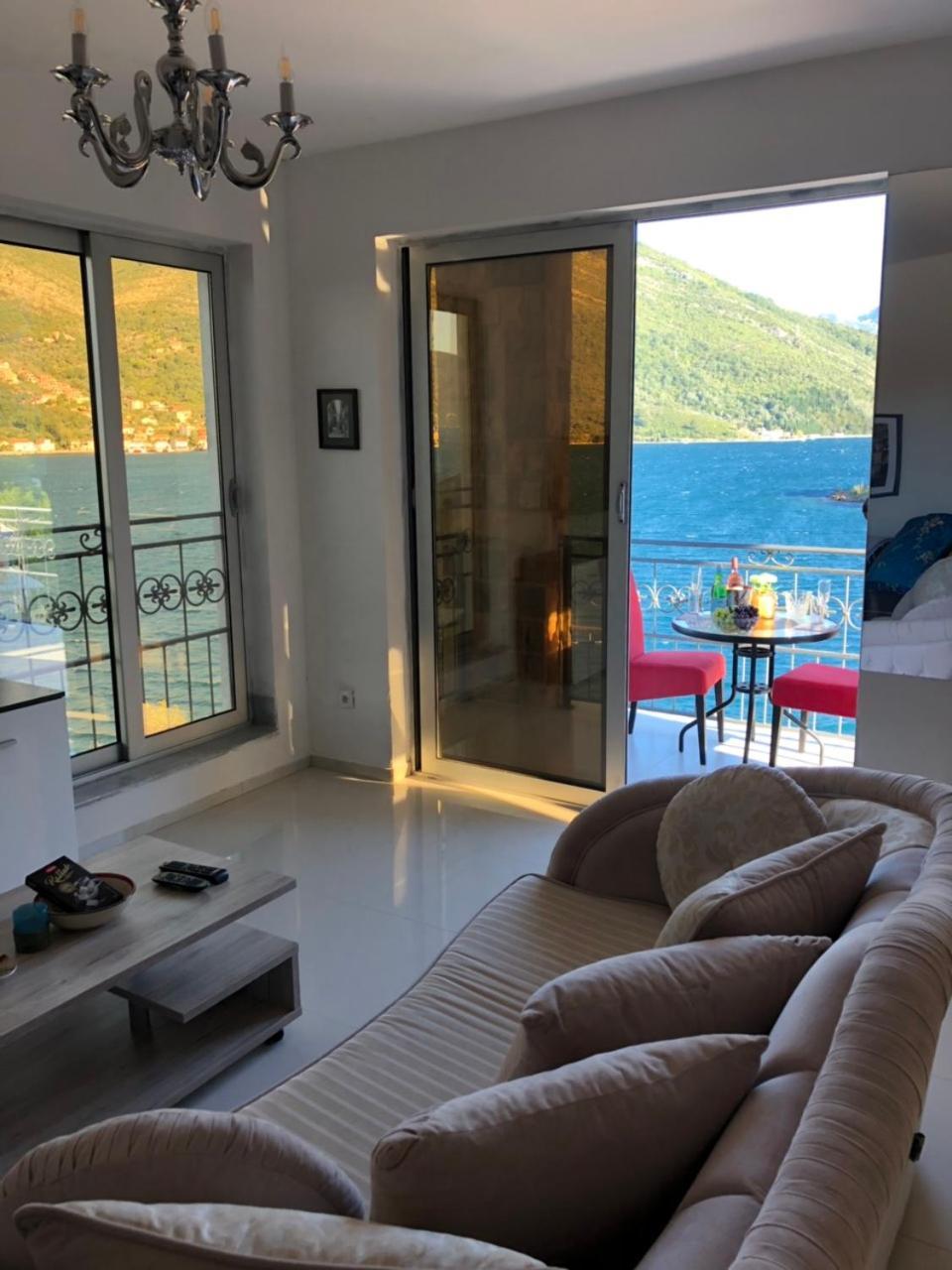 Apartment Galina Tivat Eksteriør billede